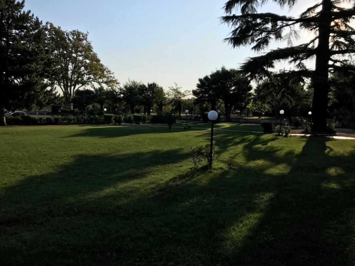 B&B Villa Prestigio 노비리구레 외부 사진