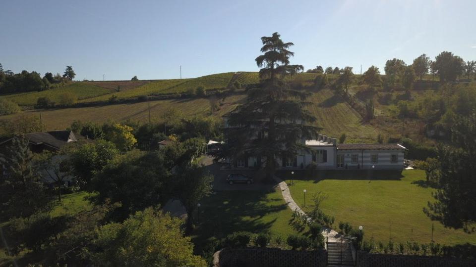 B&B Villa Prestigio 노비리구레 외부 사진