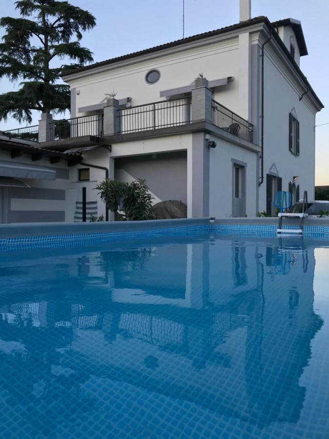 B&B Villa Prestigio 노비리구레 외부 사진