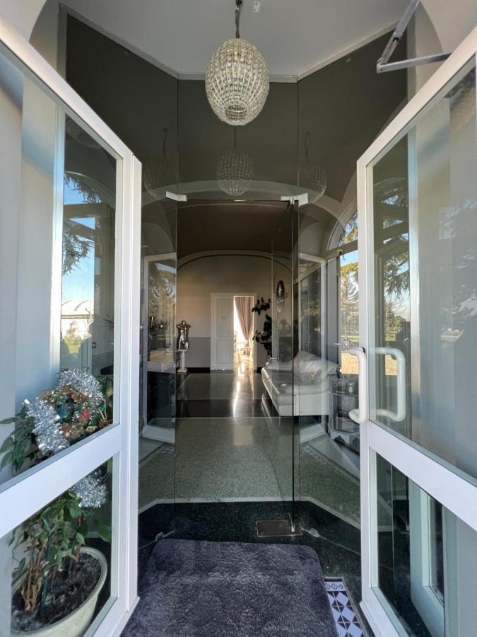 B&B Villa Prestigio 노비리구레 외부 사진