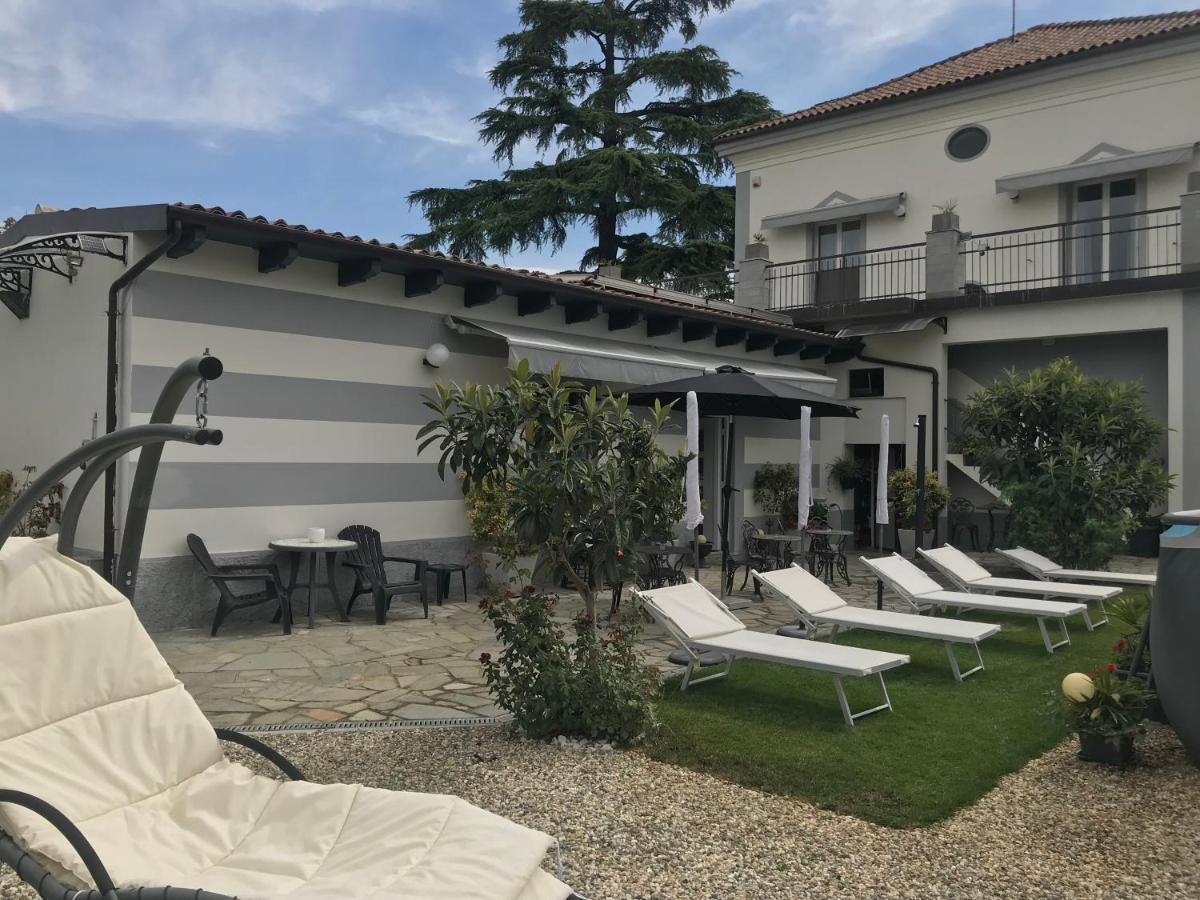 B&B Villa Prestigio 노비리구레 외부 사진