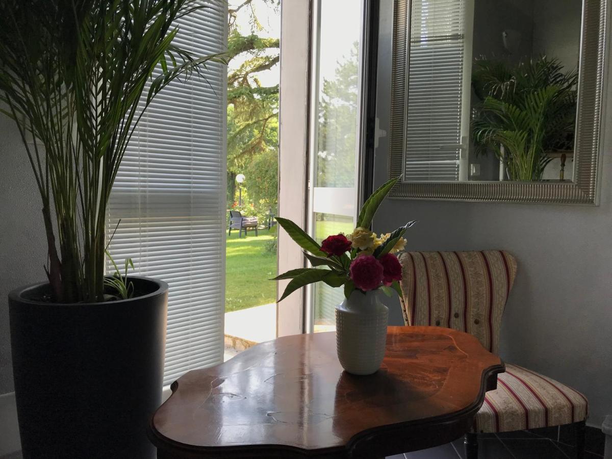 B&B Villa Prestigio 노비리구레 외부 사진